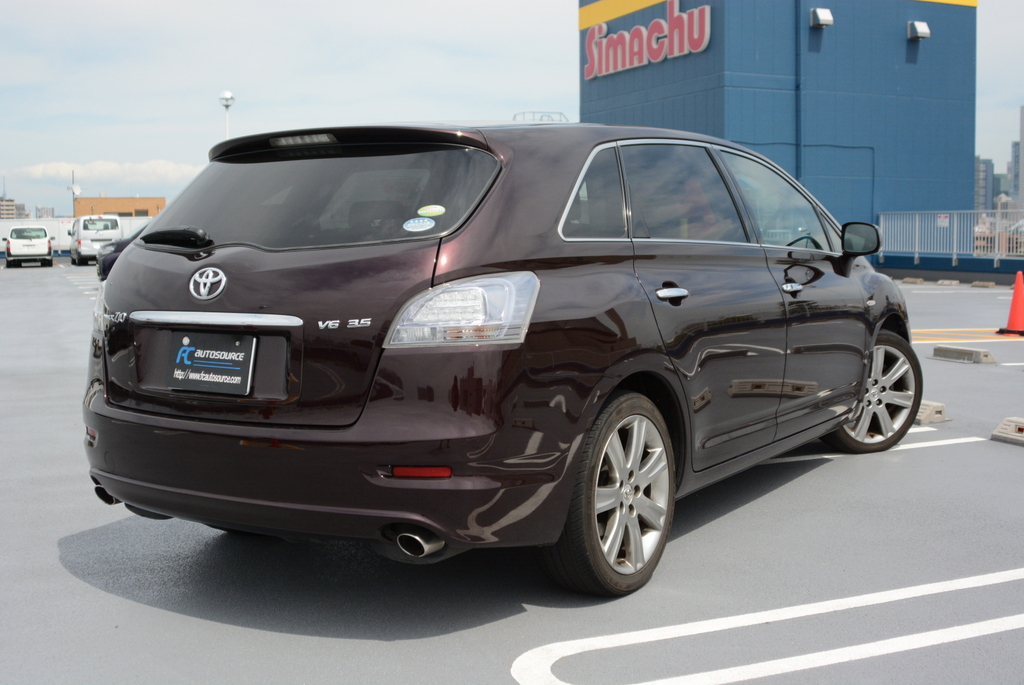 Gorgeous Mark X Zio 6seater wagon! TRD!